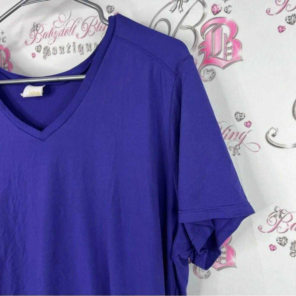 Lole tshirt tee top Women's Short Sleeve V-Neck Top in Deep Blue